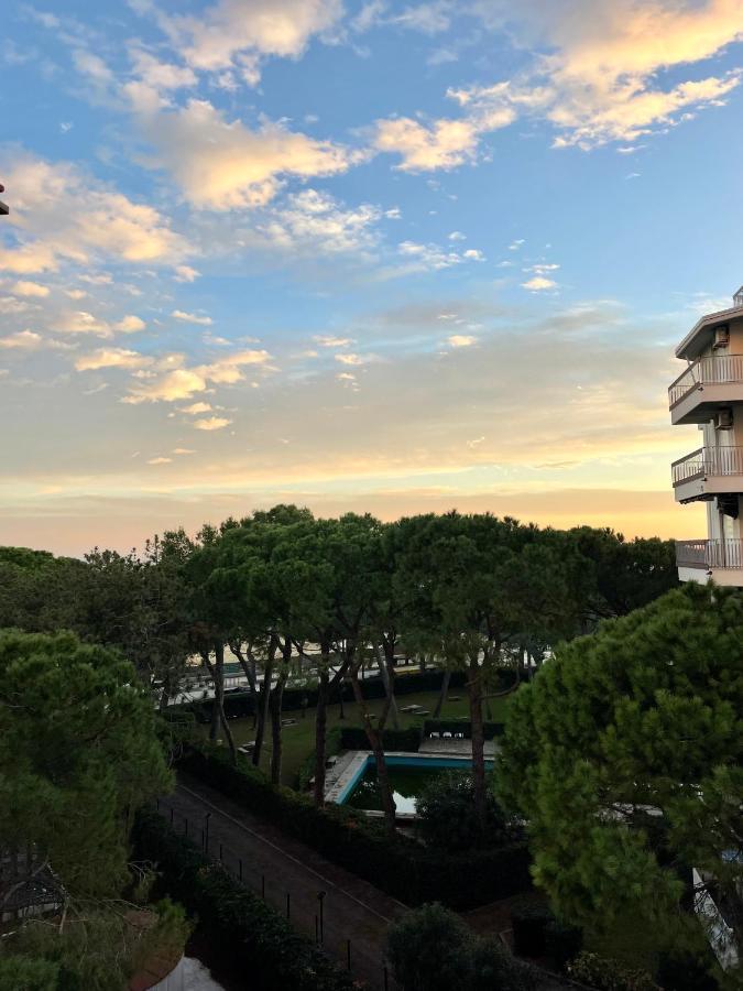 Residence Cristallo 4H Lignano Sabbiadoro Exterior foto