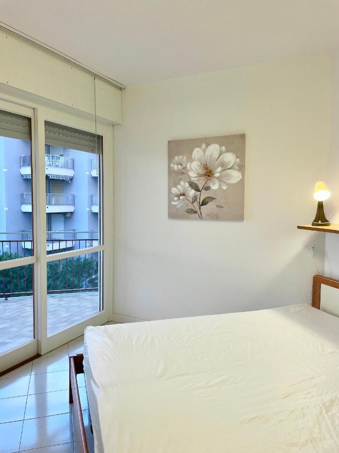 Residence Cristallo 4H Lignano Sabbiadoro Exterior foto